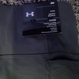 Under Armour Black High Rise Bike Shorts